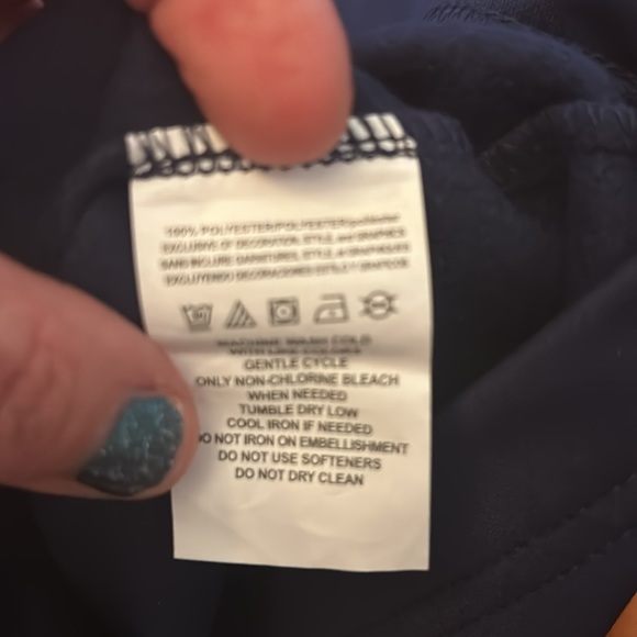 New York Yankees Pull Over - Picture 4 of 4